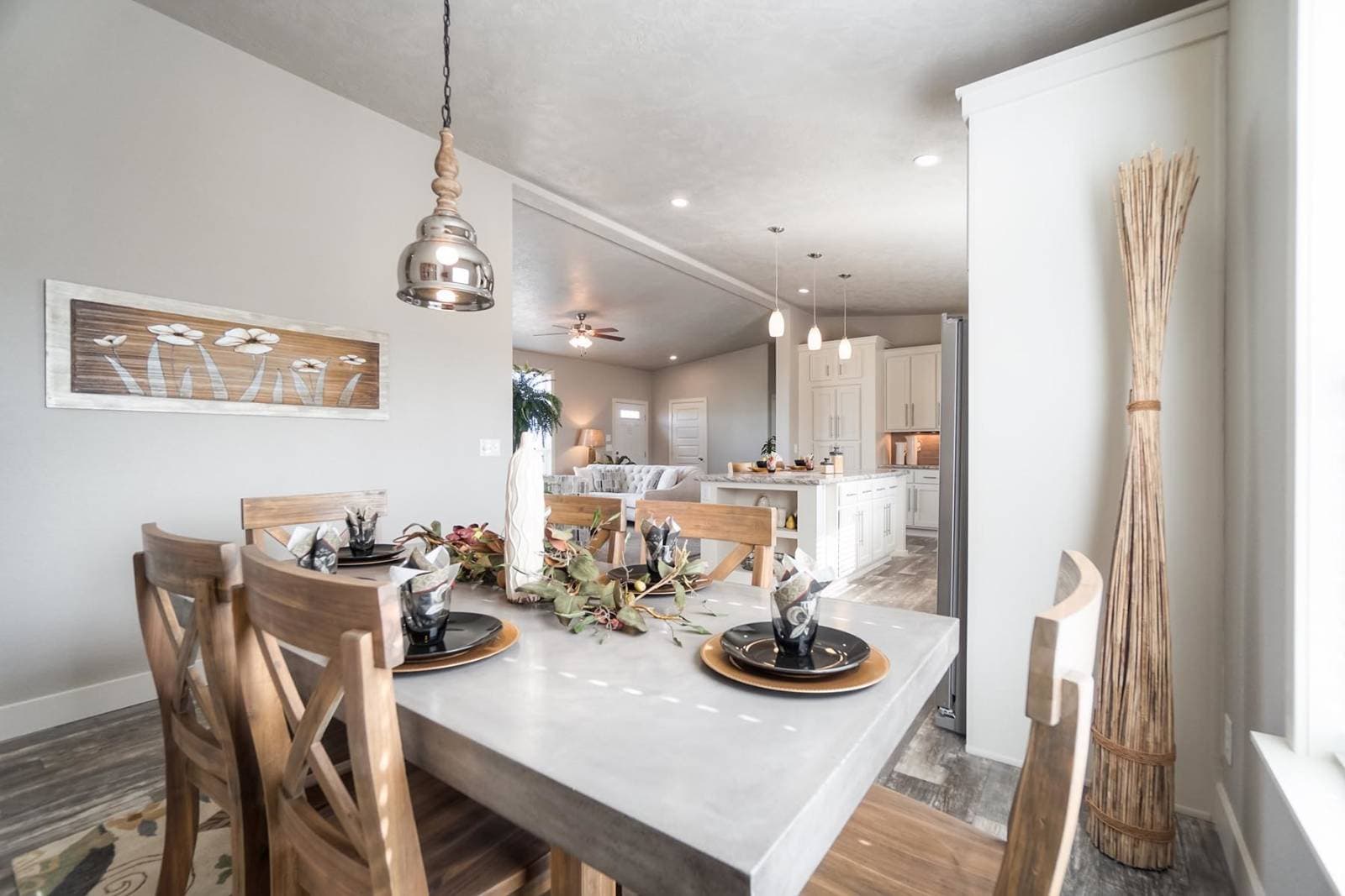 Hidden valley hv4663m interior home features