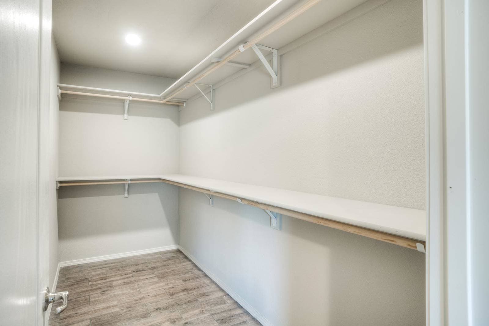 Hidden valley hv4623m interior home features